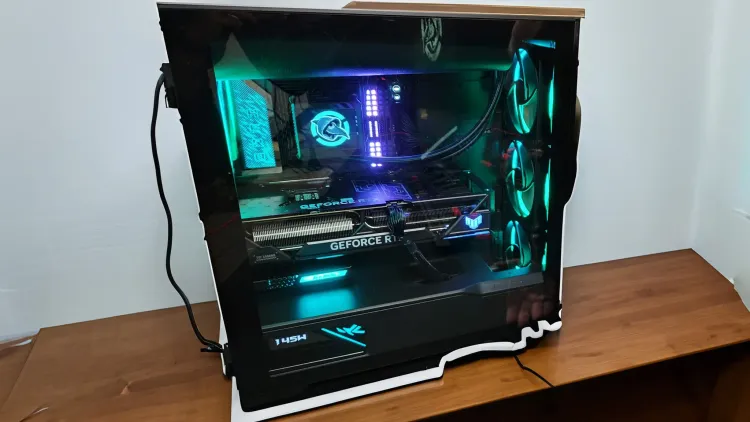 $4500 High-End Streaming PC Build